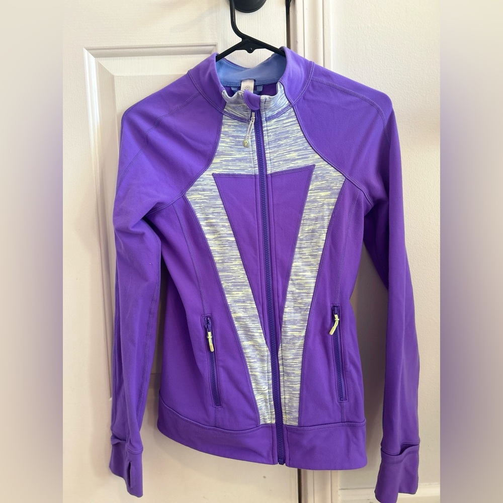 Ivivva longsleeve jacket